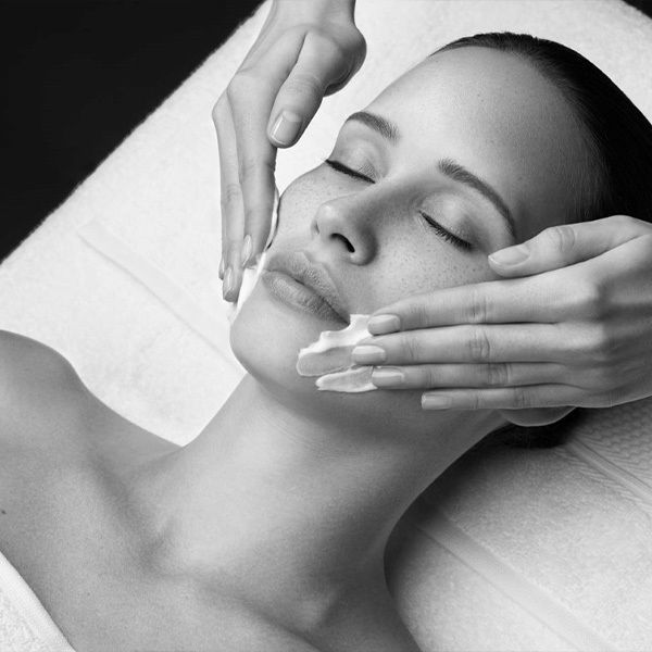 Soins du visage - Soin peeling resurfaçant